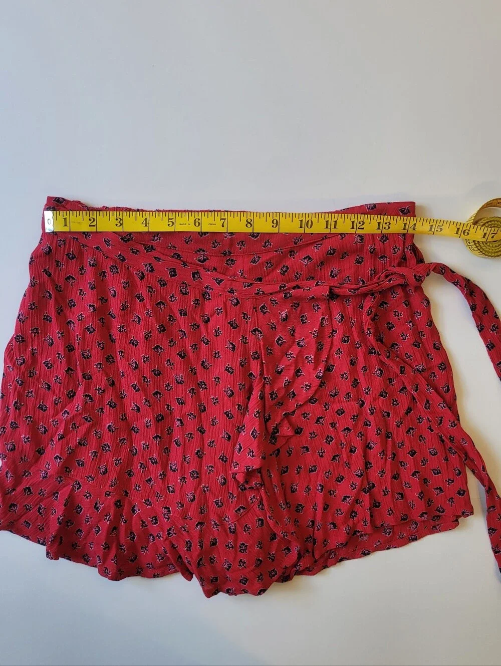 Billabong Red Floral Skirt Flirt Wrap Skort Mini Size Medium